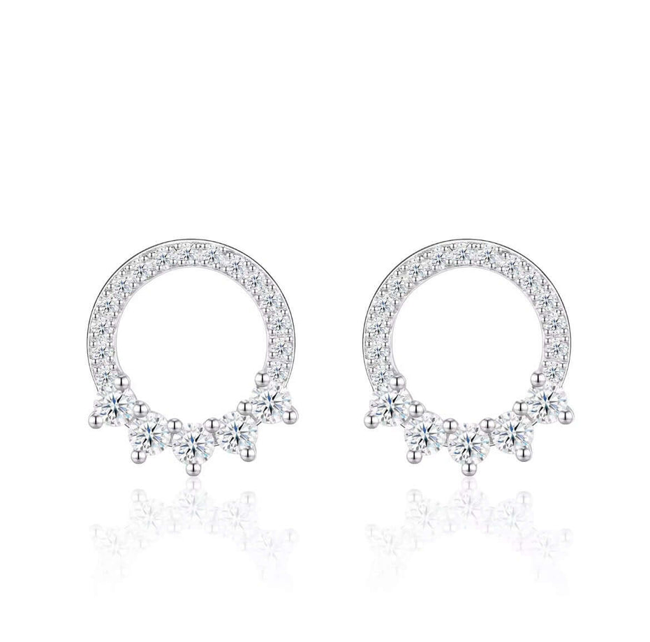 Orecchini con diamante moissanite 