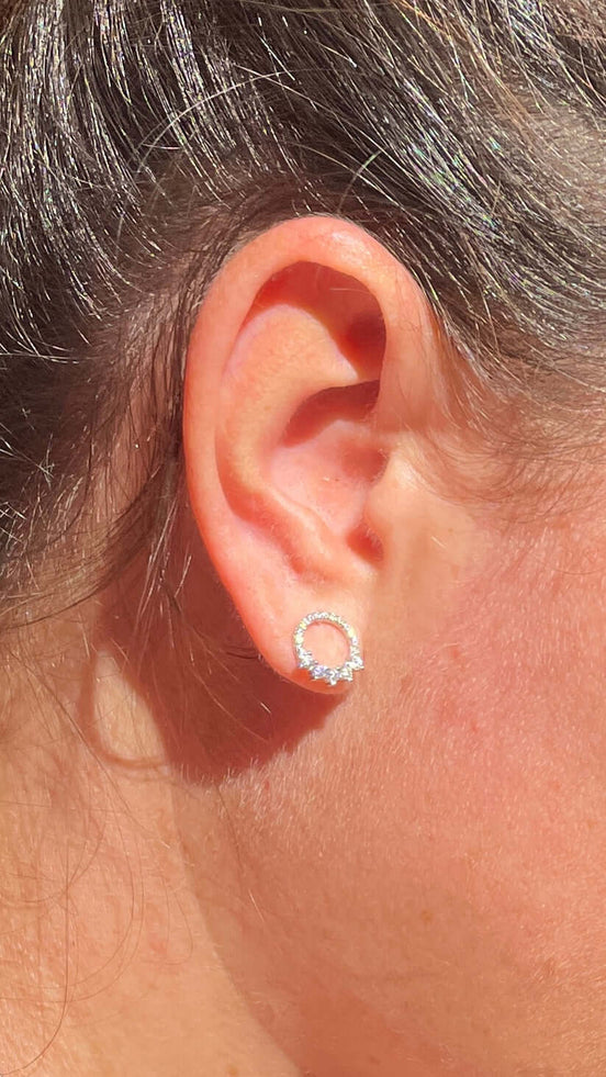 Orecchini con diamante moissanite 
