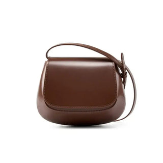 Shoulder bag leather, brown color, versatile design with structured silhouette, perfect for casual and elegant occasions.