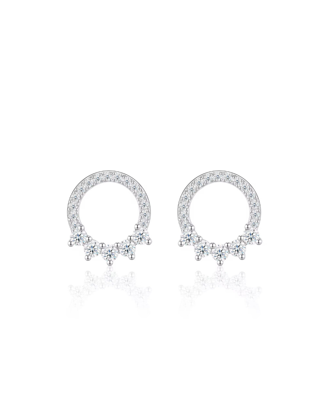 Orecchini con diamante moissanite 