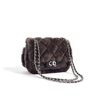 Elegant brown quilted handbag with chain strap, stylish crossbody bag for women, perfect for daily use.