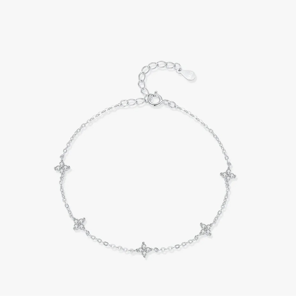 Bracelet 925 Sterling Silver with floral motifs and zircon accents, adjustable design for comfort.