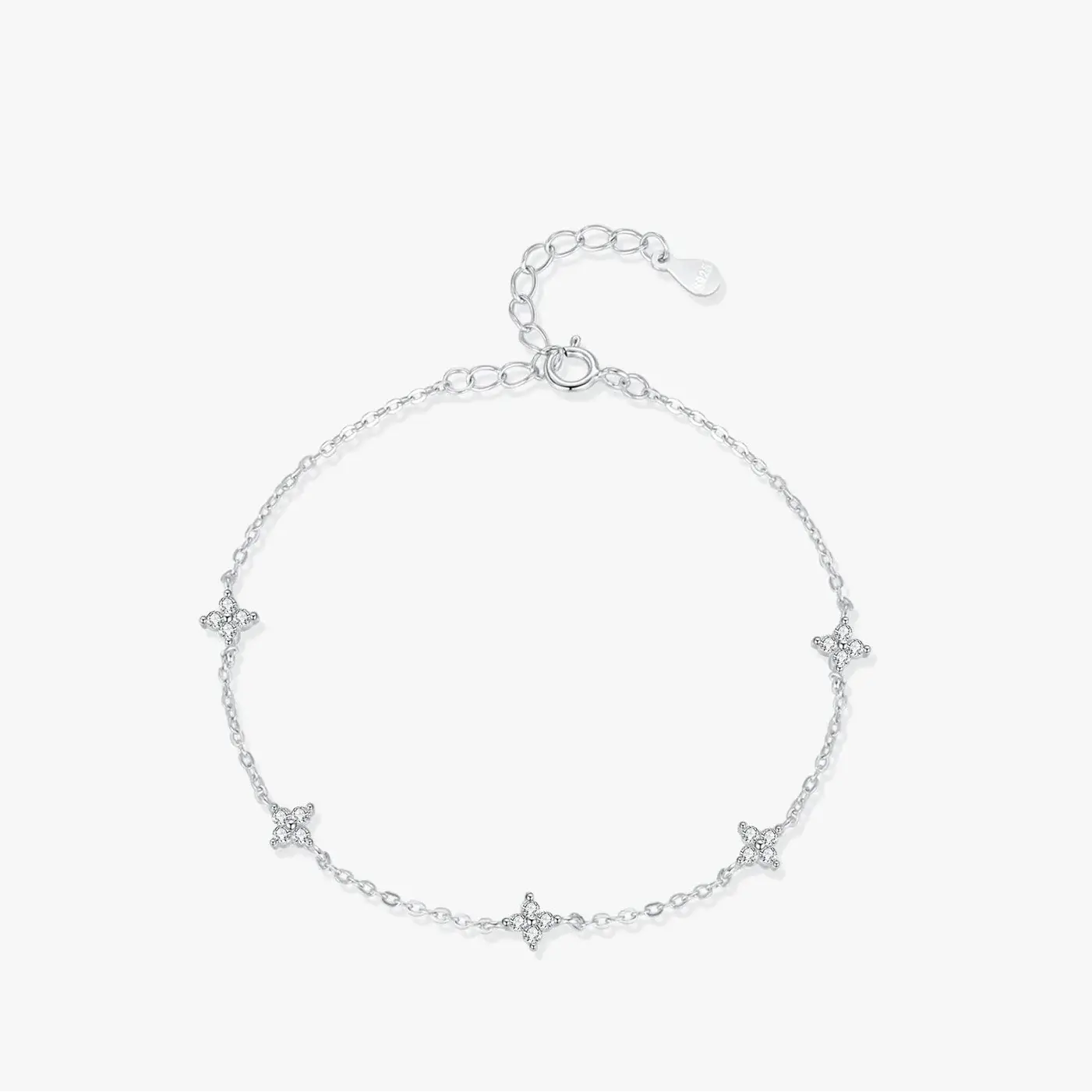Bracelet 925 Sterling Silver with floral motifs and zircon accents, adjustable design for comfort.
