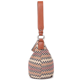 Women's shoulder bag, multicolor zigzag pattern, stylish and functional with durable polyester, perfect for everyday use.