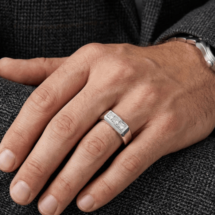Men’s Ring Moissanite