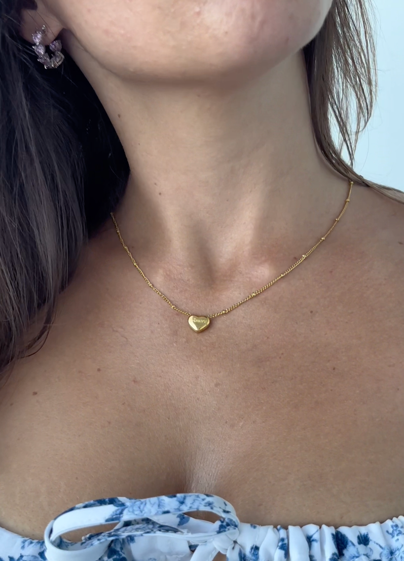 Collana Amore con Cuore, Collana con Ciondolo a Cuore con Scritta "Amore"