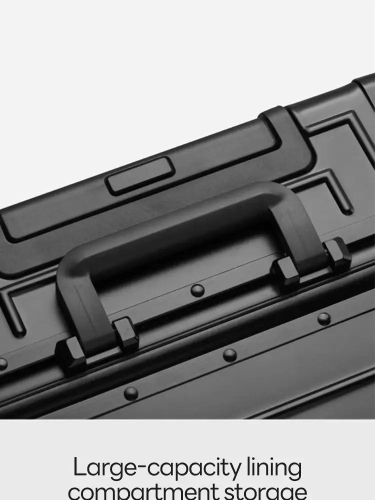 Travel suitcase in black, featuring large-capacity compartment storage and a durable design.