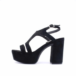 Black women's sandals with platform heels, basic and versatile design for comfort and added height.