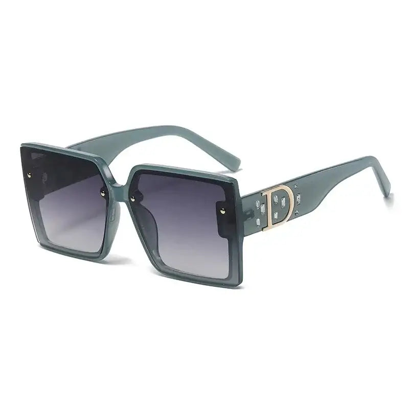 Women's vintage green sunglasses with UV400 protection, stylish plastic frame, and reinforced metal hinges.