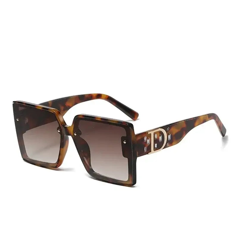 Vintage inspired brown tortoiseshell women's sunglasses, UV400 protection, CE certified eyewear by TOYEARN.