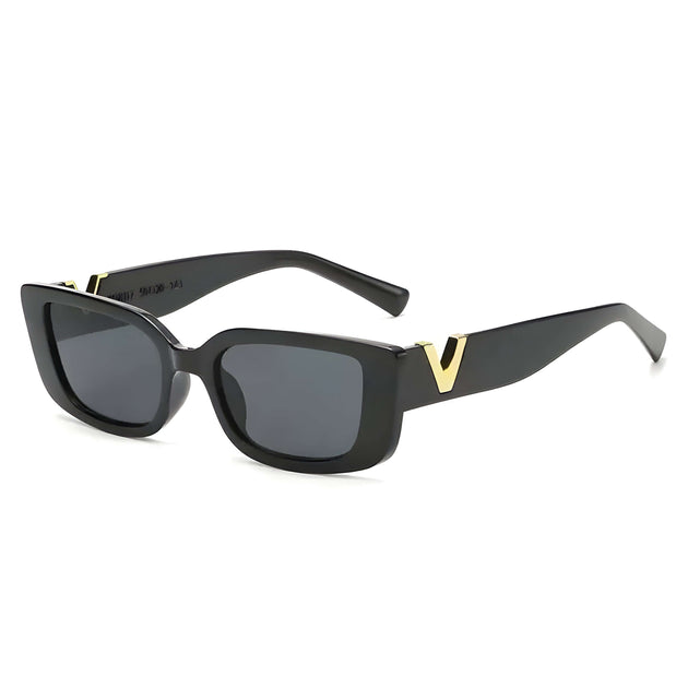 Women’s black rectangle sunglasses with UV400 protection and trendy design.