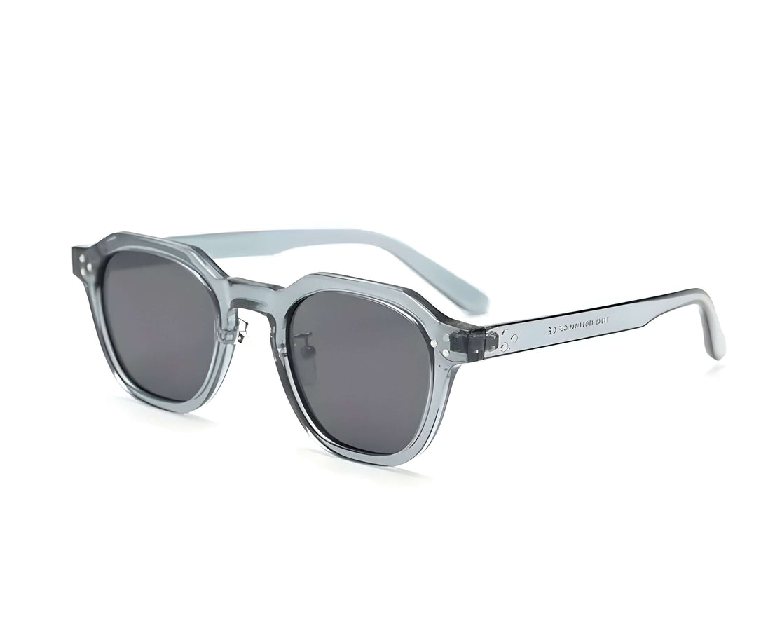 UV400 gray women’s sunglasses, classic frame eyewear designed for outdoor use.