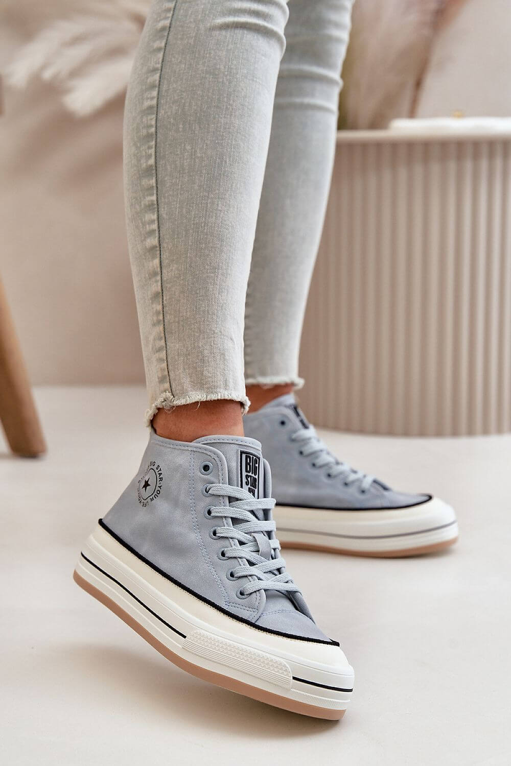Women's sneakers from Big Star in light grey, perfect for casual and formal outfits with comfortable soles.