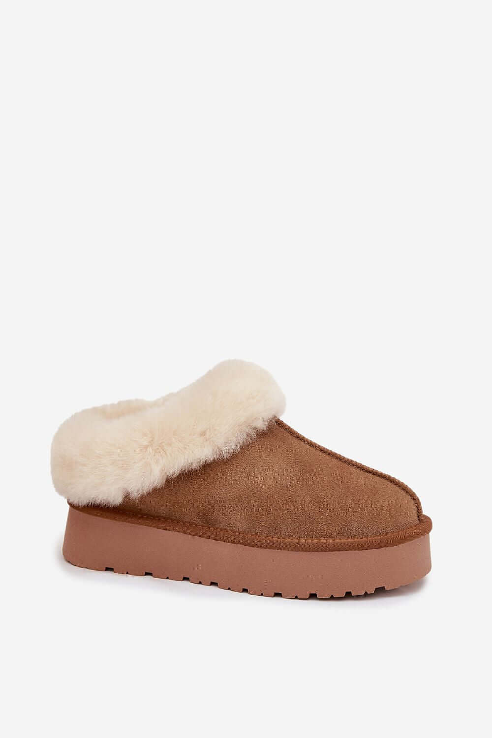 Snow boots with soft fur lining